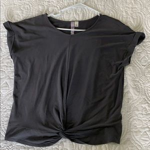 Cute top with a twist